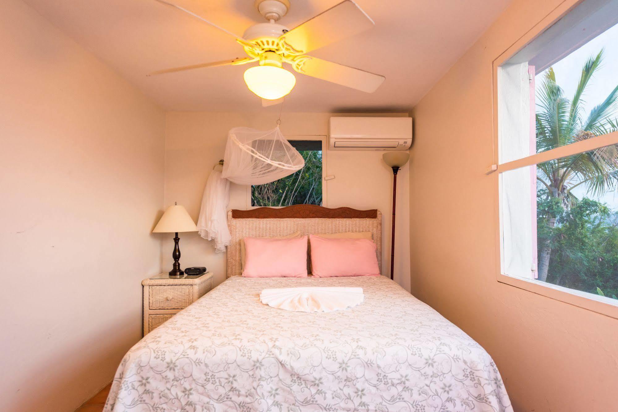 White Bay Villas And Beach Club Jost Van Dyke ภายนอก รูปภาพ